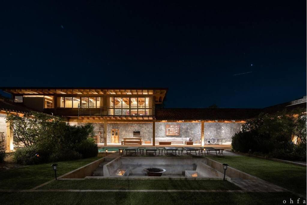 La Hacienda Tepoztlan Awarded - Firenze Entremuros Villa Bagian luar foto